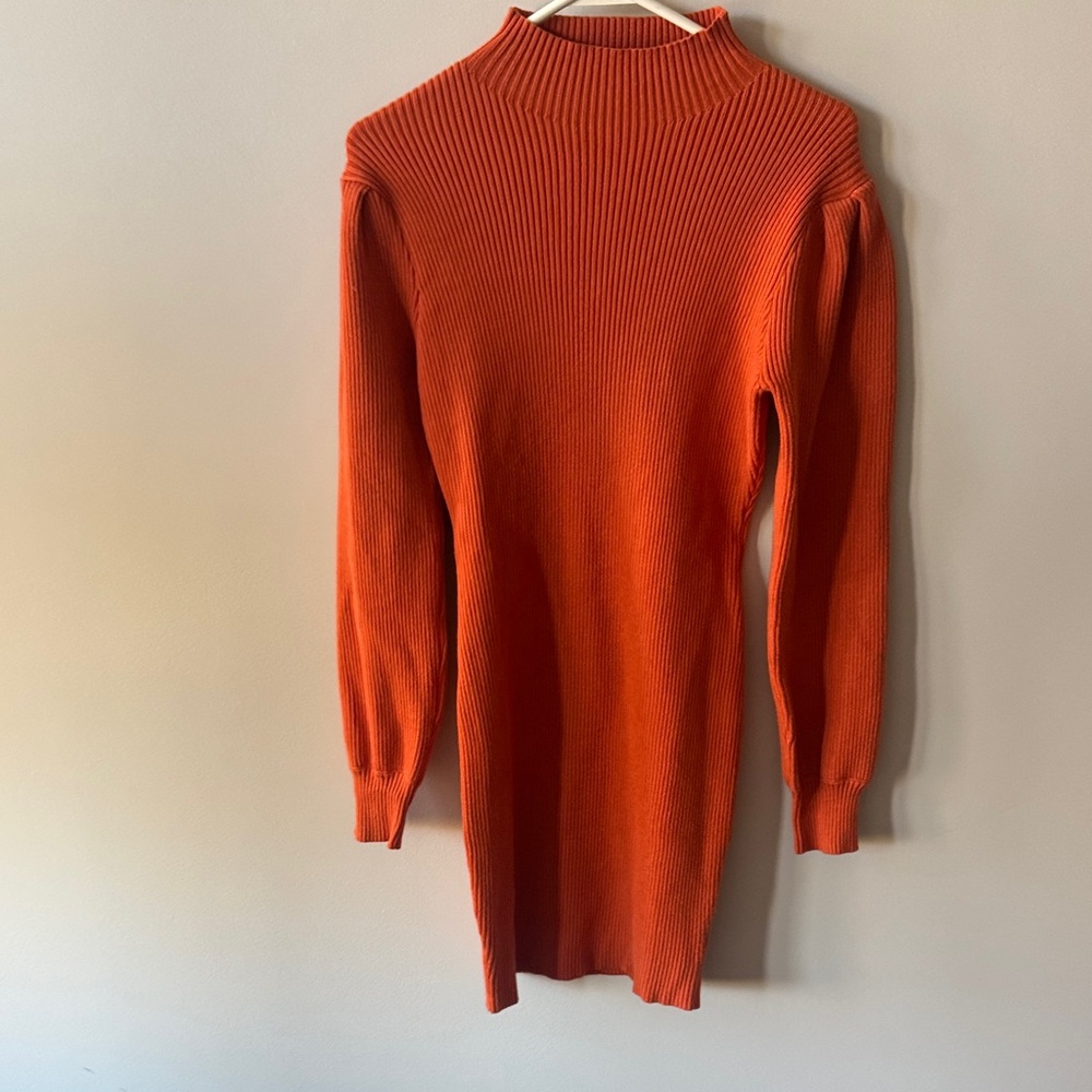Elegant Fitted Orange Knit Dress